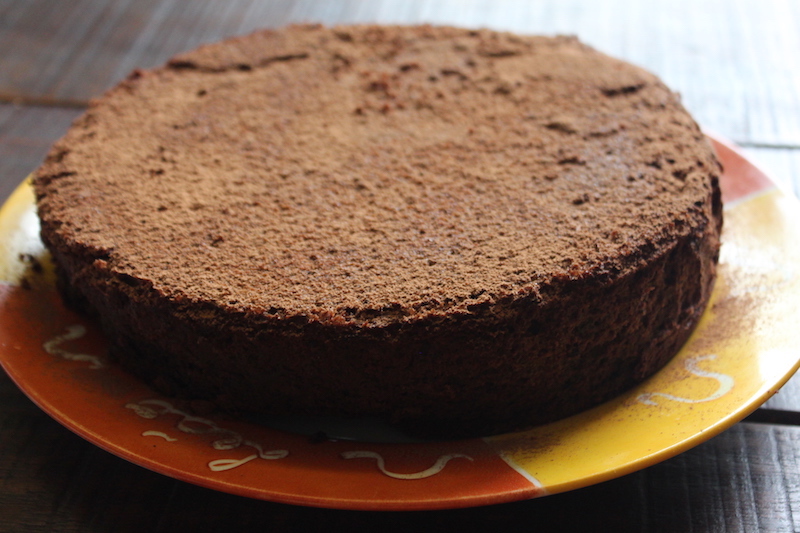 Como fazer bolo de chocolate fudgy sem lactose em 5 passos simples