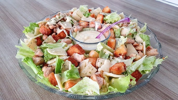 Salada caesar: uma receita clássica e saborosa para o seu almoço