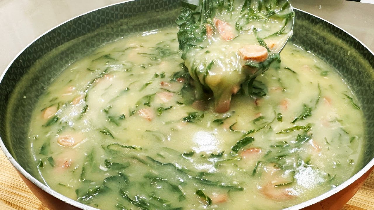 Caldo Verde Irresistível: Aquele abraço quentinho em forma de sopa!