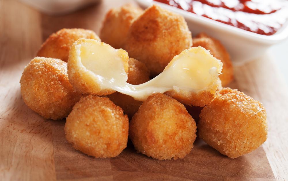 bolinho de queijo caseiro