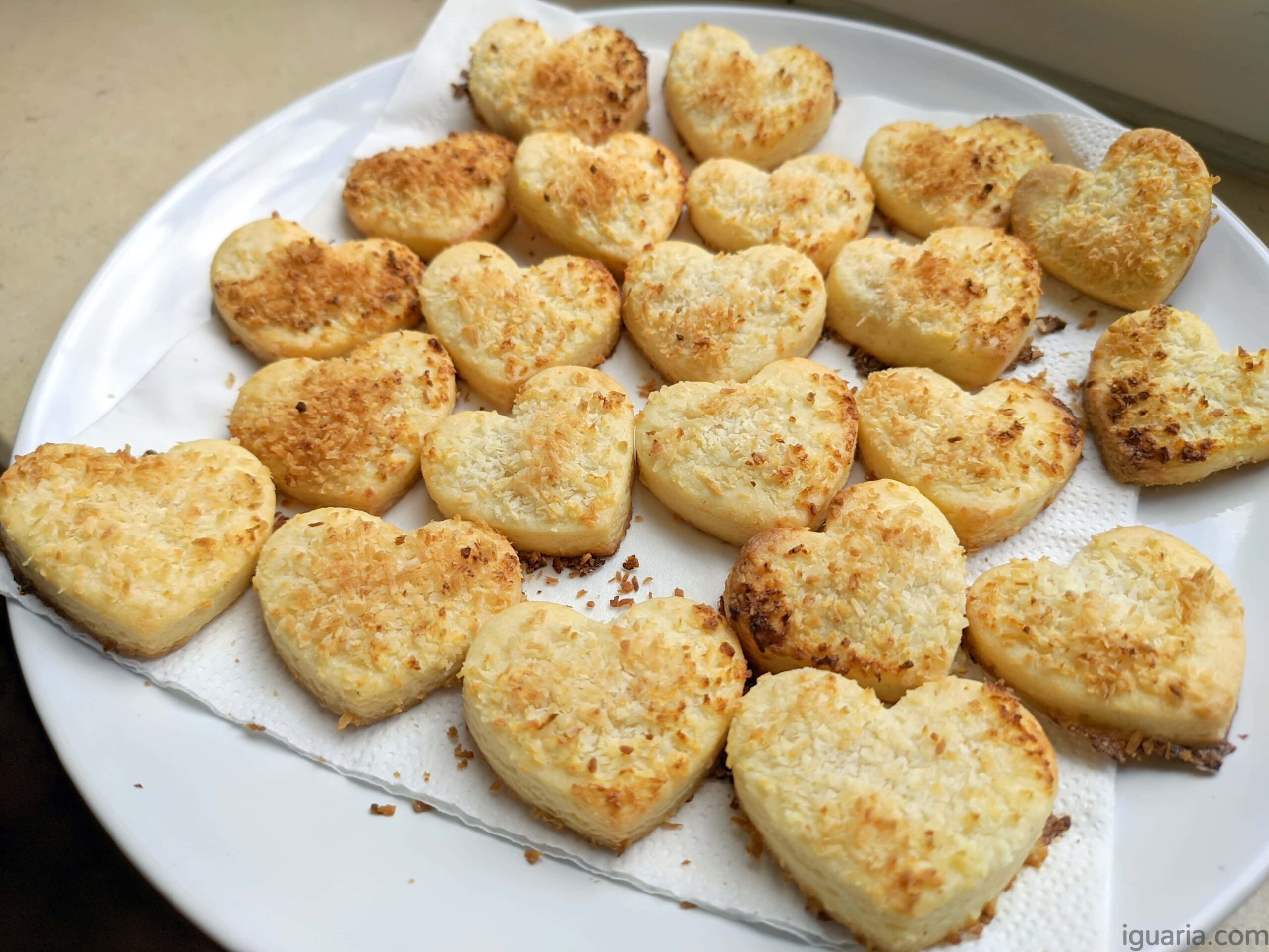 Biscoitinho de Coco no Formato de Coração: A Receita Deliciosa e Encantadora que Você Precisa Fazer!