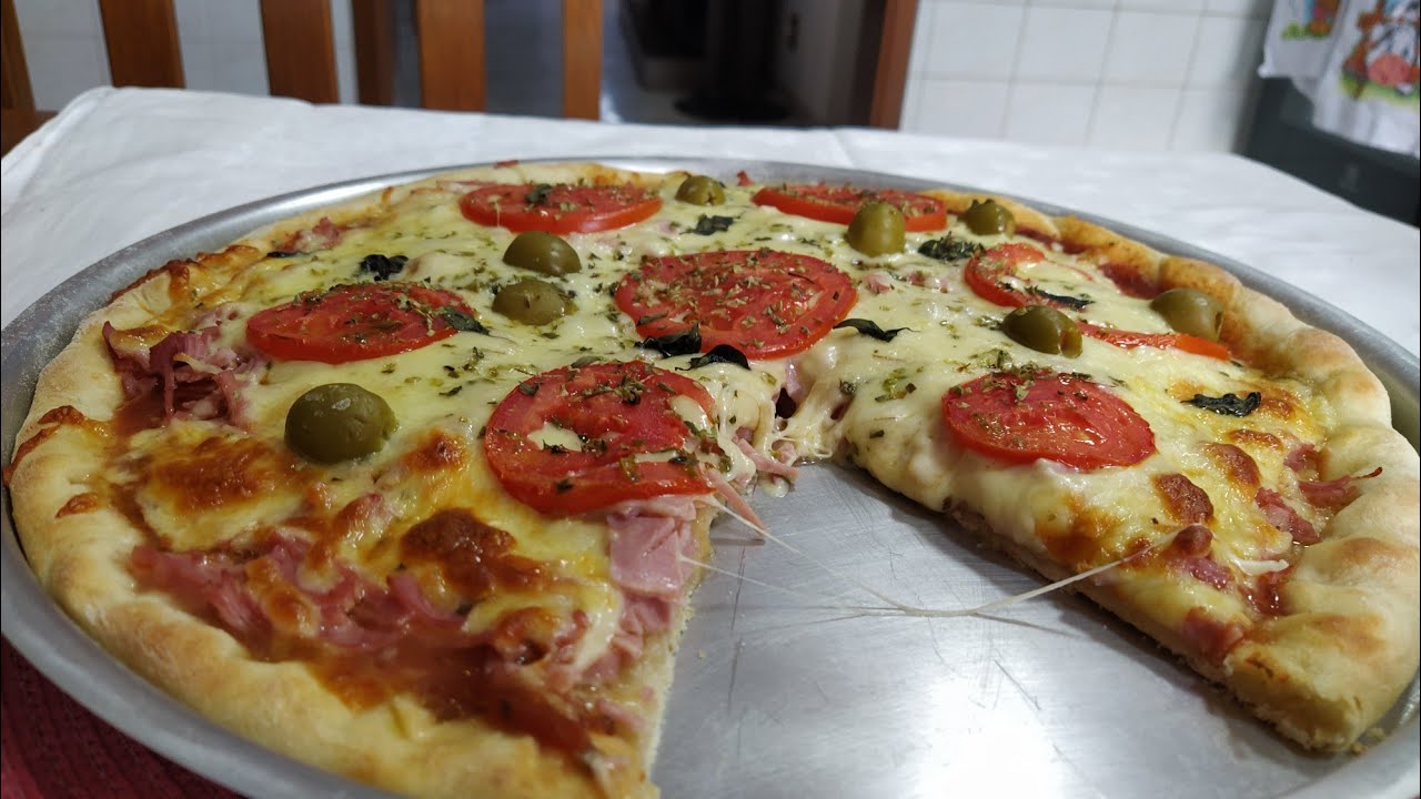 pizza caseira de mussarela