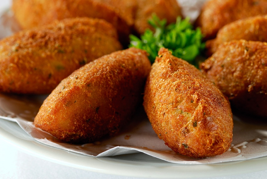 Bolinho de Bacalhau Irresistível: A Receita que Vai Te Conquistar!