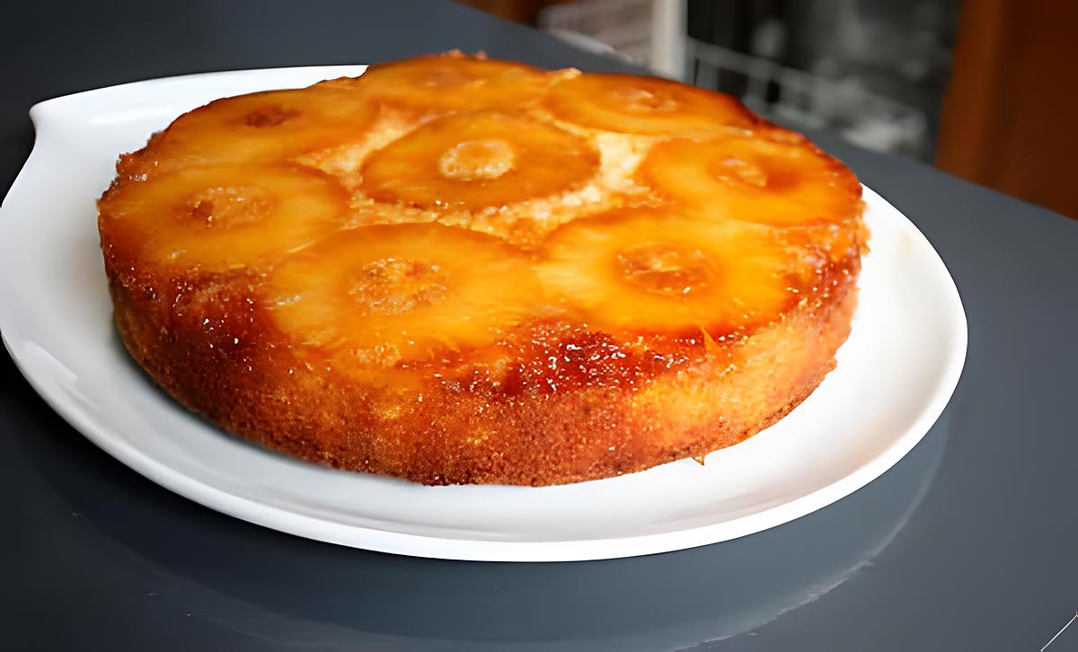 BOLO DE ABACAXI SEM FARINHA DE TRIGO E SEM FERMENTO