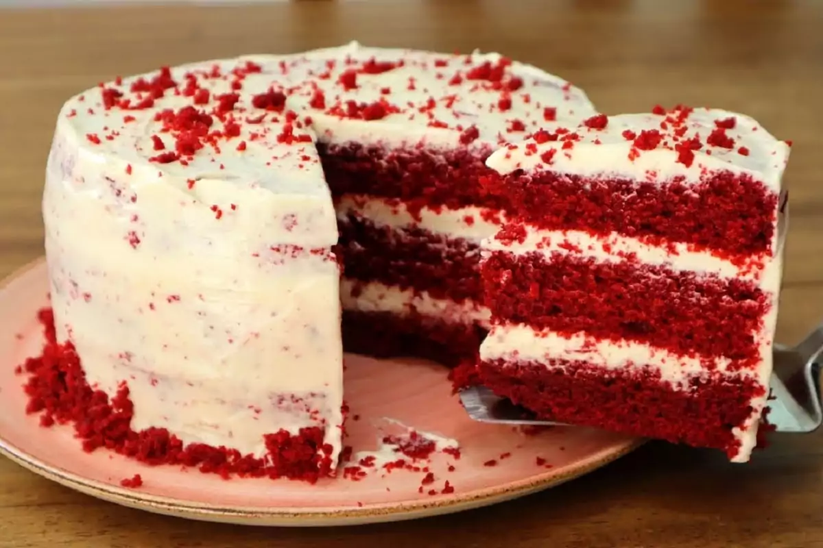 Bolo Red Velvet com Cream Cheese